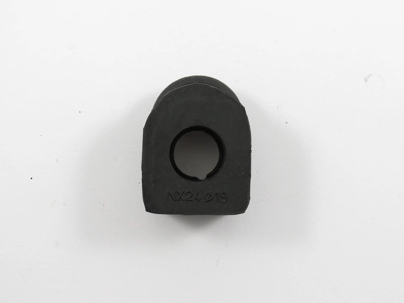BUCHA ESTABILIZADOR DIANTEIRO FORD CORCEL/BELINA/DEL REY/PAMPA 1977/1984 - FURO 17MM