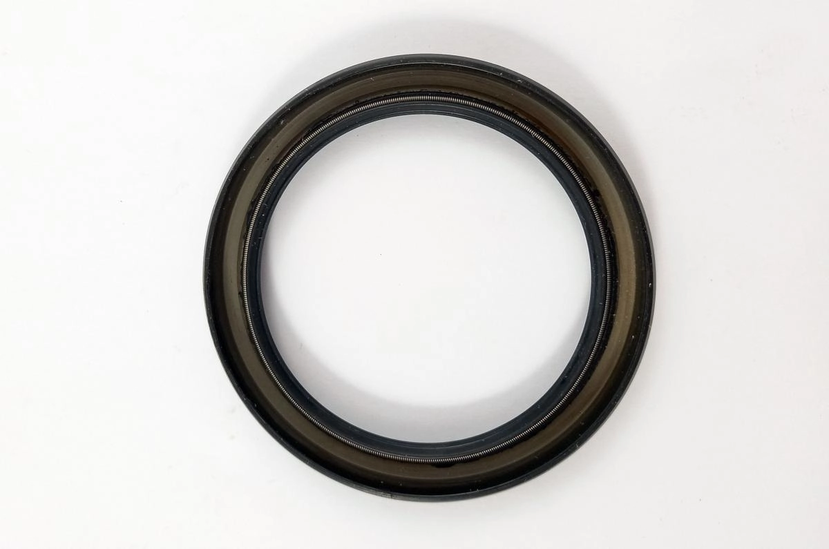 RETENTOR MOTOR TRASEIRO VW 1300/1500/1600 A AR TODOS SOB MEDIDA 70X905X10