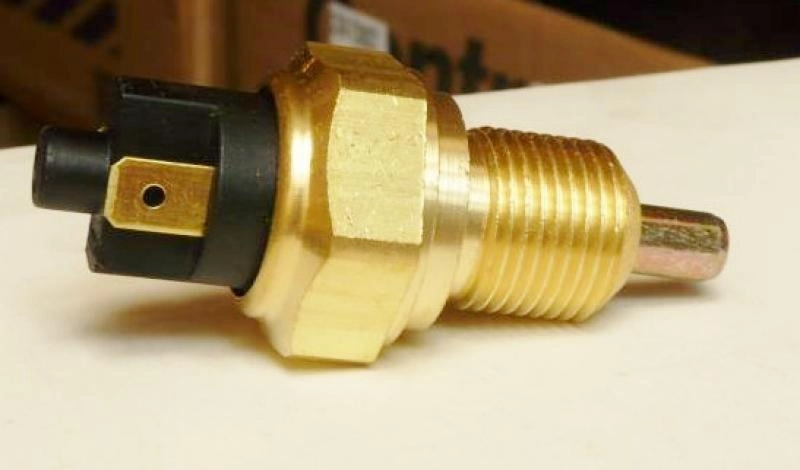 INTERRUPTOR DE LUZ DE RE - TOYOTA BANDEIRANTE - /93
