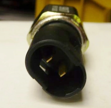 INTERRUPTOR PRESSÃO DIREÇÃO HIDRÁULICA RENAULT CLIO/SCENIC - 7/16X20