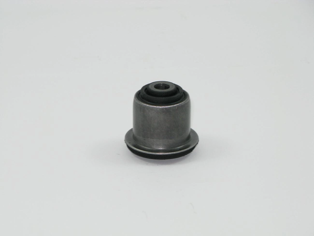 BUCHA FERRO BANDEJA SUSPENSÃO DIANTEIRA VW QUANTUM 88/02 SANTANA 90/06 FORD ROYALE 92/96 VERSAILLES 91/96
