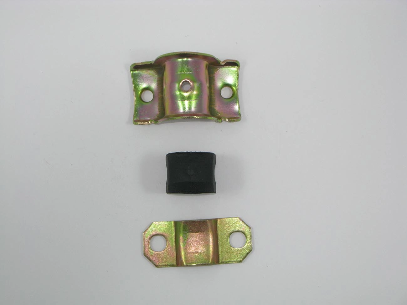 KIT BUCHA BARRA ESTABILIZADORA SUSPENSÃO DIANTEIRA FURO 18MM COM ABRAÇADEIRA ESTABILIZADOR DIANTEIRO FIAT 147 TODOS 18 MM ABRACADEIRA PARA UM LADO