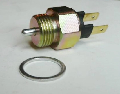 INTERRUPTOR LUZ RÉ RE VW GOL/VOYAGE/PARATI/SAVEIRO/PASSAT/SANTANA /96 5 MARCHAS