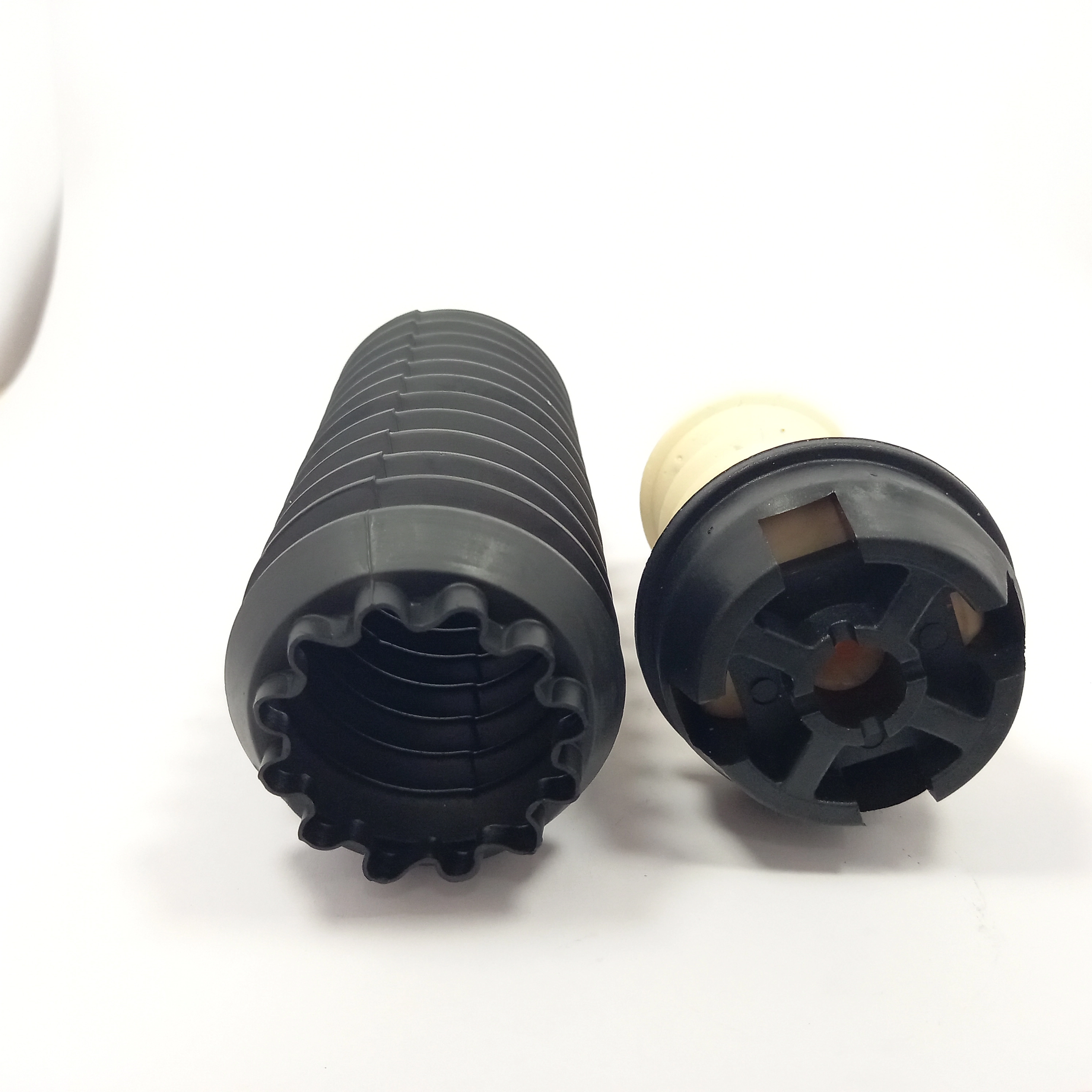 KIT AMORTECEDOR TRASEIRO COM CANECA VW GOL 98/ - GOL G5/G6/G7 - PARATI 98/ VOYAGE 08/ BATENTE/COIFA