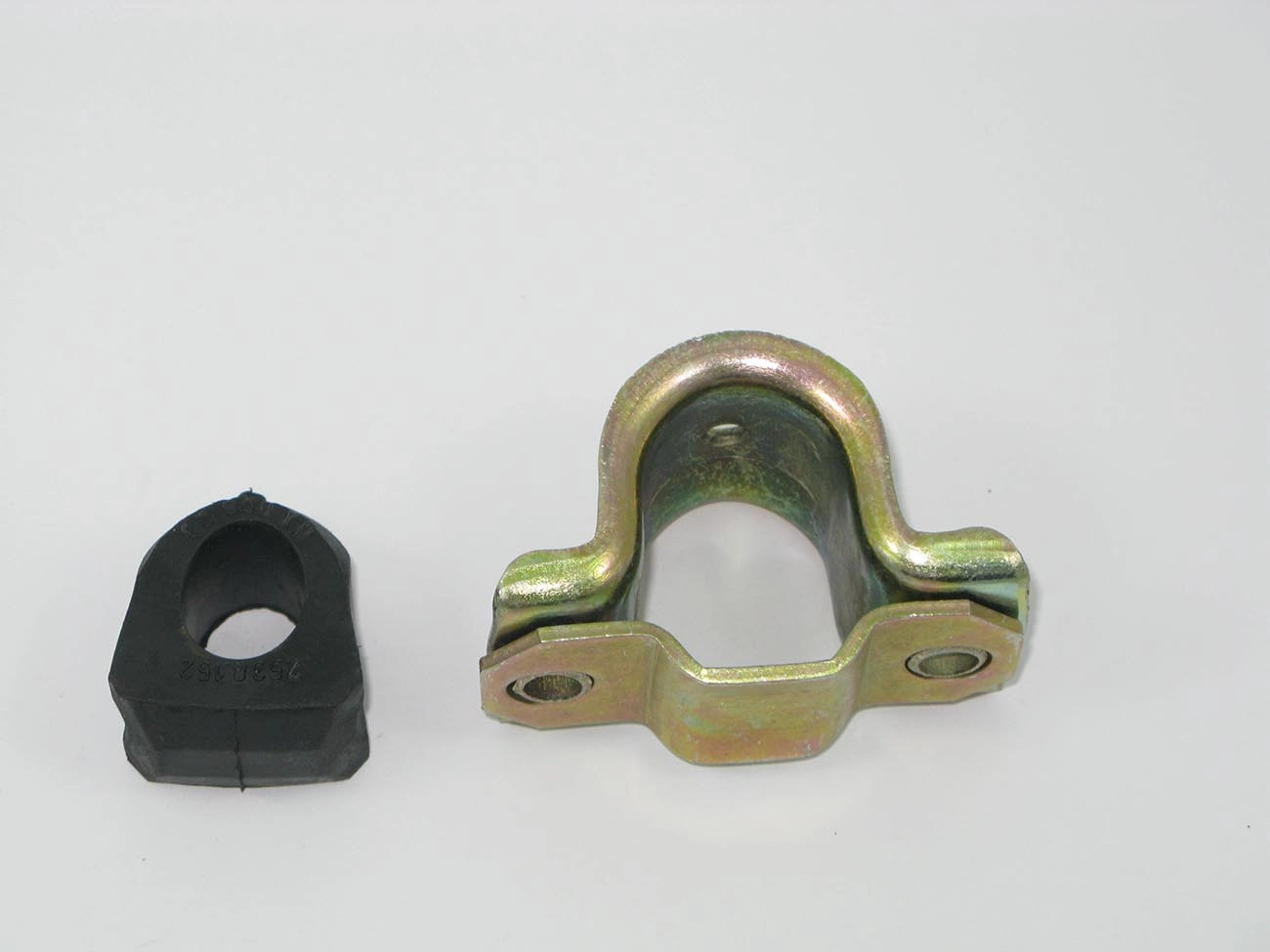 KIT BUCHA BARRA ESTABILIZADORA SUSPENSÃO DIANTEIRA FURO 23MM COM ABRAÇADEIRA INTERNA ESTABILIZADOR FIAT ELBA/UNO/PREMIO 85/90 ABRACADEIRA PARA UM LADO