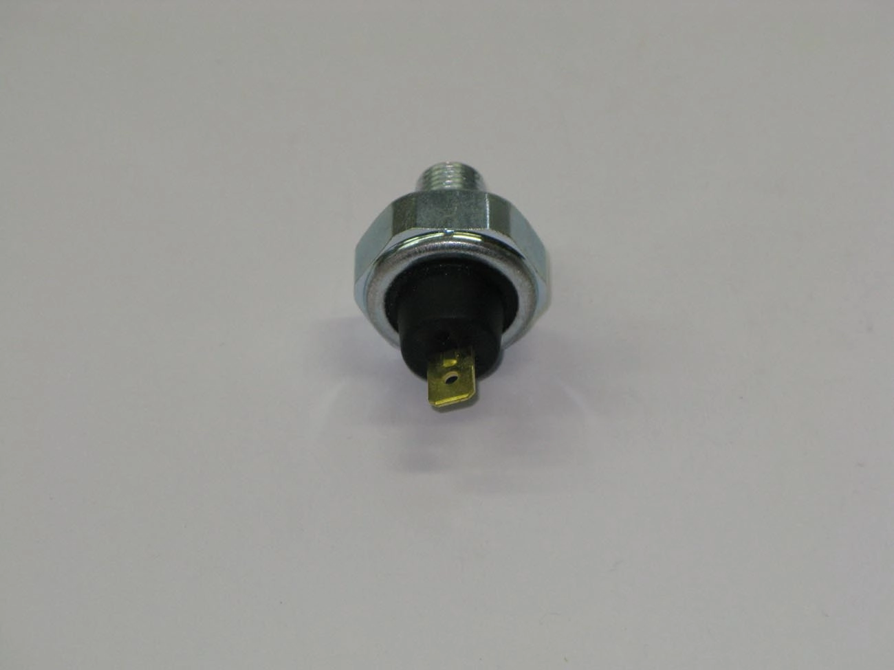INTERRUPTOR PRESSÃO ÓLEO FILTRO PRESSAO OLEO VW GOLF/POLO CLASSIC AUDI A3/A4 SEAT CORDOBA/IBIZA (1.8 BAR)