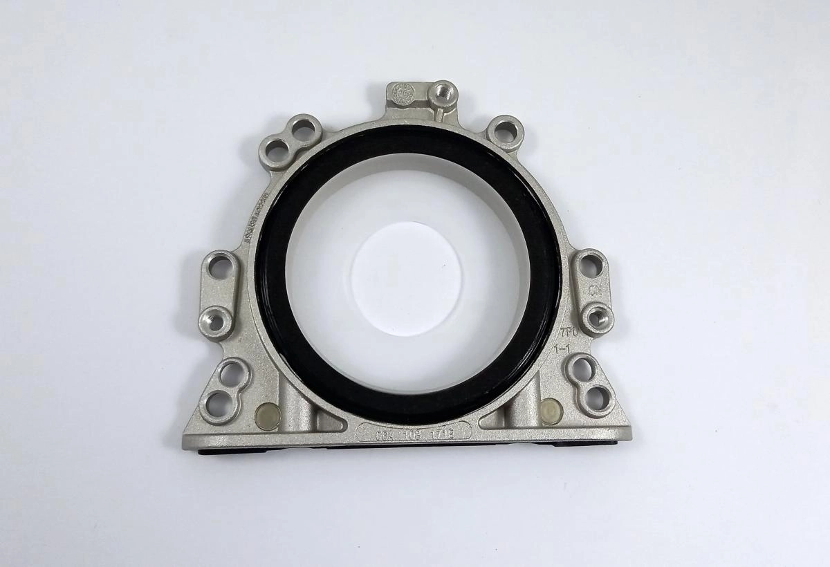 RETENTOR FLANGE TRASEIRO MOTOR VIRABREQUIM VW GOLF/PASSAT AUDI 1.8 20V - COM PARAFUSOS