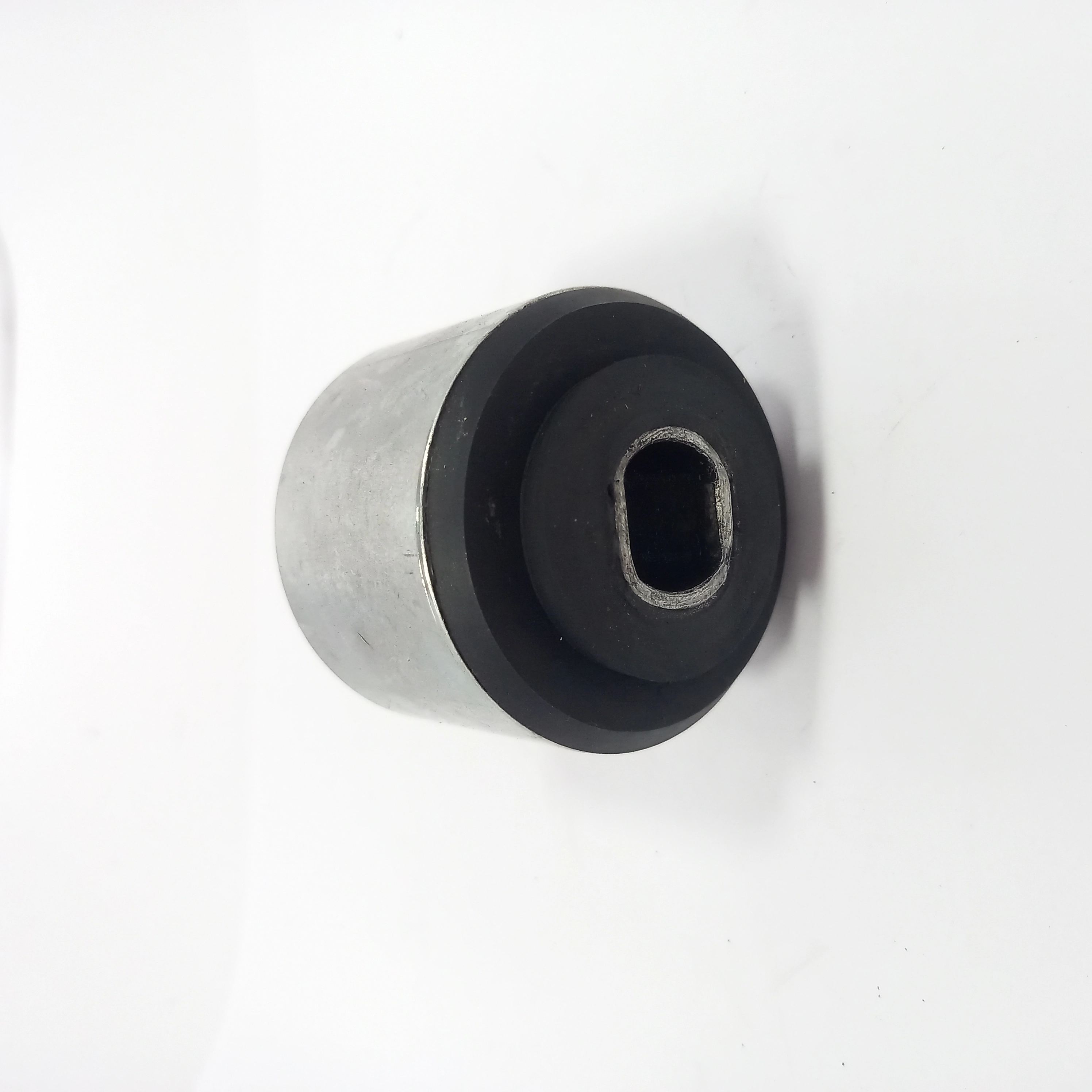 BUCHA DIFERENCIAL NISSAN FRONTIER 60MM EXTERNO/ALTURA TOTAL 65MM FURO OBLONGO