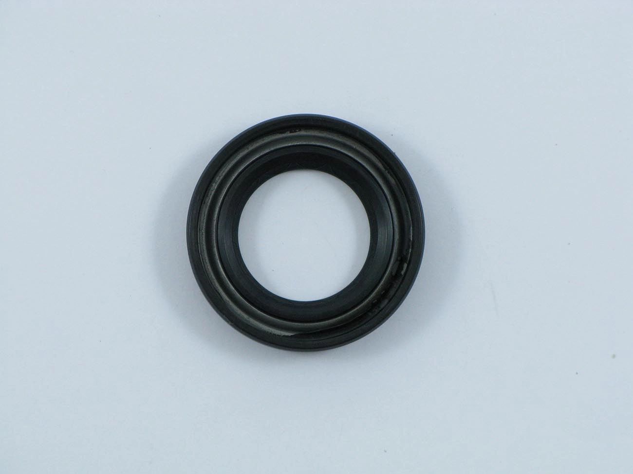 RETENTOR CÂMBIO LATERAL TRANSMISSÃO SAÍDA SEMI-EIXO 25,60X42X7X10,30MM PINHÃO/SAÍDA FORD CORCEL/BELINA/DEL REY/PAMPA