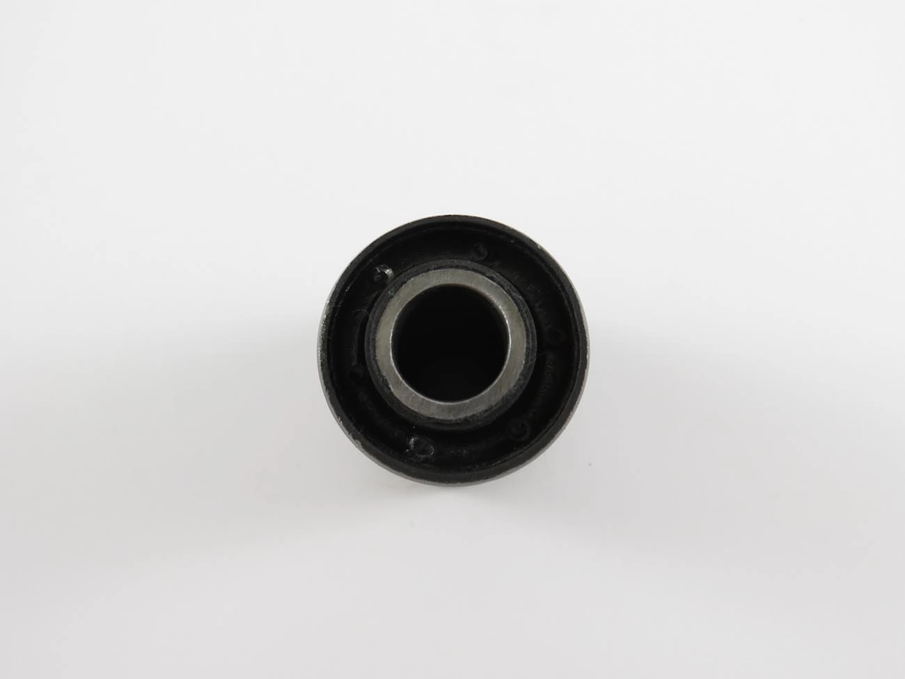 BUCHA DA BANDEJA INFERIOR KIA BESTA GS 98/ - SUSPENSÃO DIANTEIRA BUCHA MAIOR
