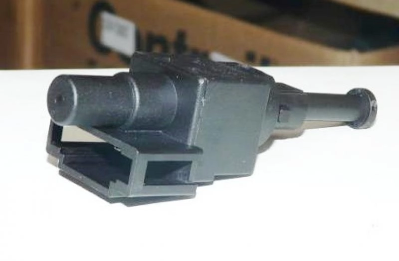 INTERRUPTOR LUZ FREIO EMBREAGEM VW GOL/GOLF AUDI A3 C/ENCAIXE BIPOLAR BOTÃO AUTO REGULÁVEL