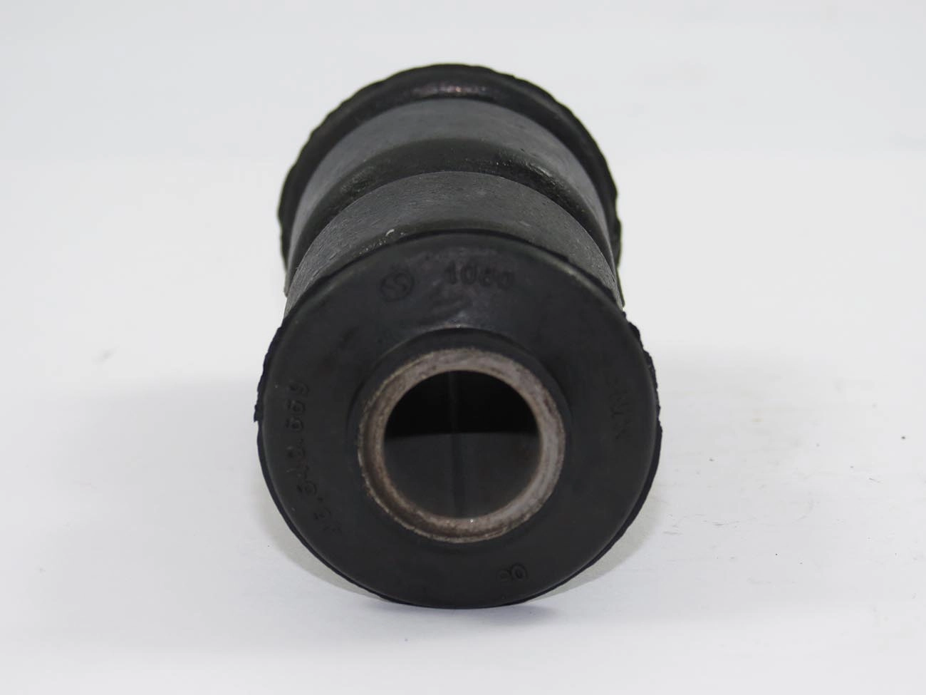 BUCHA TRASEIRA FEIXE MOLAS FIAT DOBLO 2002/ - FIORINO 94/ - STRADA 1999/ - NOVA STRADA 2020/