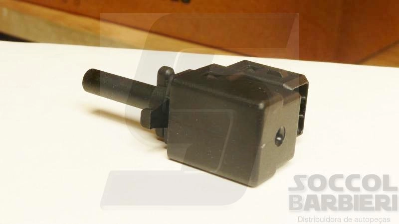 INTERRUPTOR FREIO EMBREAGEM FORD FIESTA/KA/COURIER/ECOSPORT/FOCUS