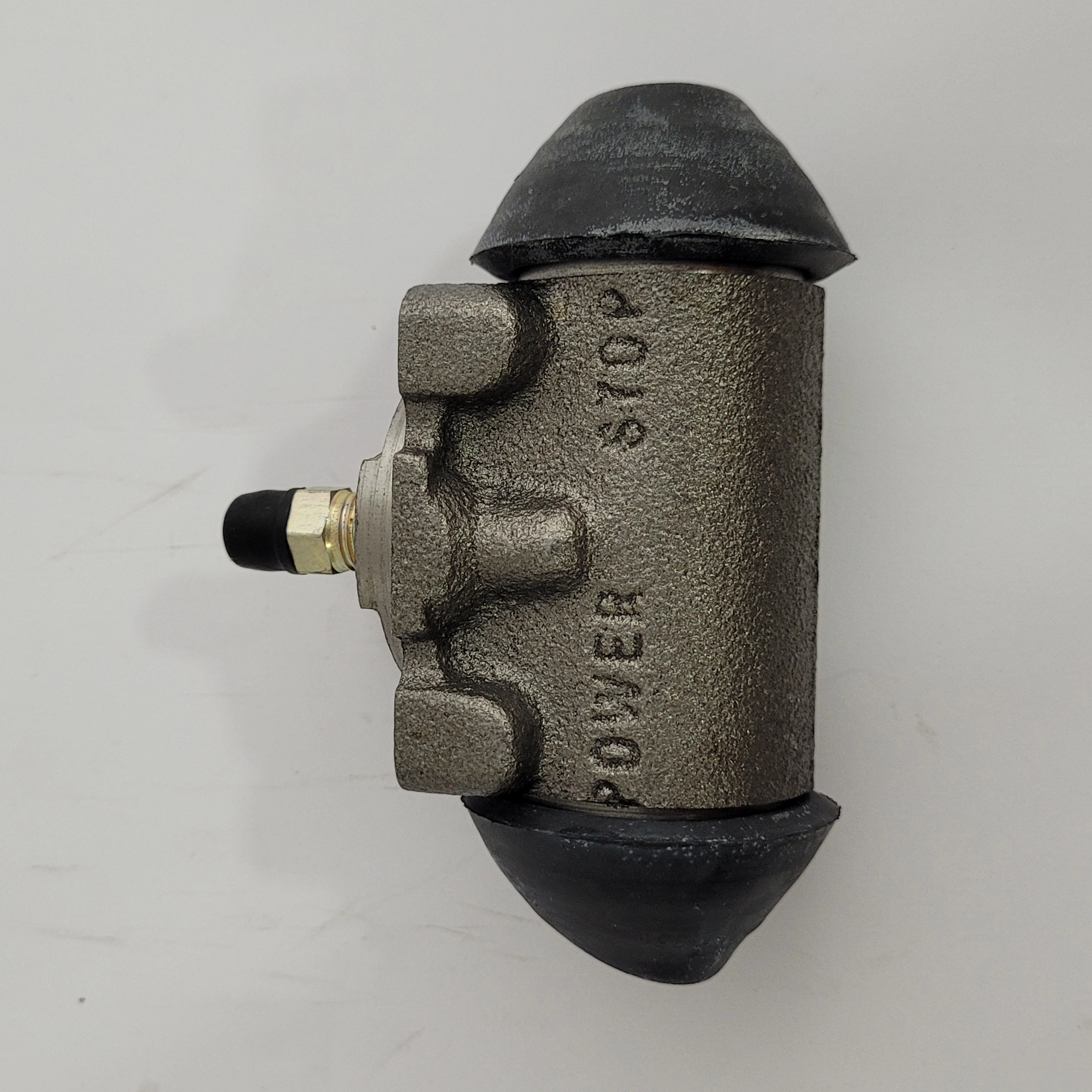 CILINDRO RODA TRASEIRA DIREITA WILLYS F-75 60/82 - AERO 61/62 - GM C-10/C-14/VERANEIO 68/78 - 25,40M