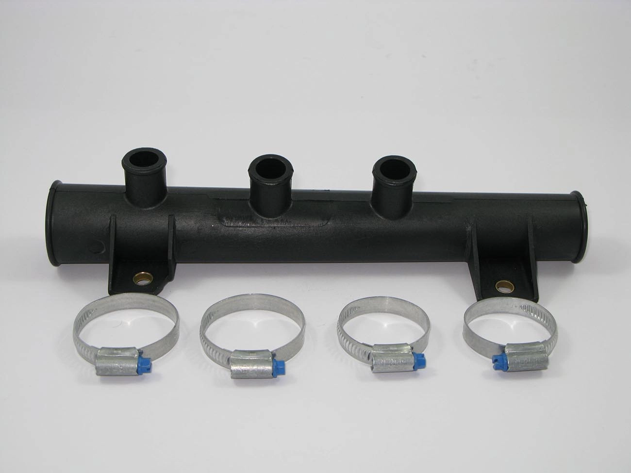 TUBO RÍGIDO CIRCULAÇÃO ÁGUA MOTOR GM MONZA 82/96 KADETT 89/98 RETO COM TRES SAIDAS AR QUENTE