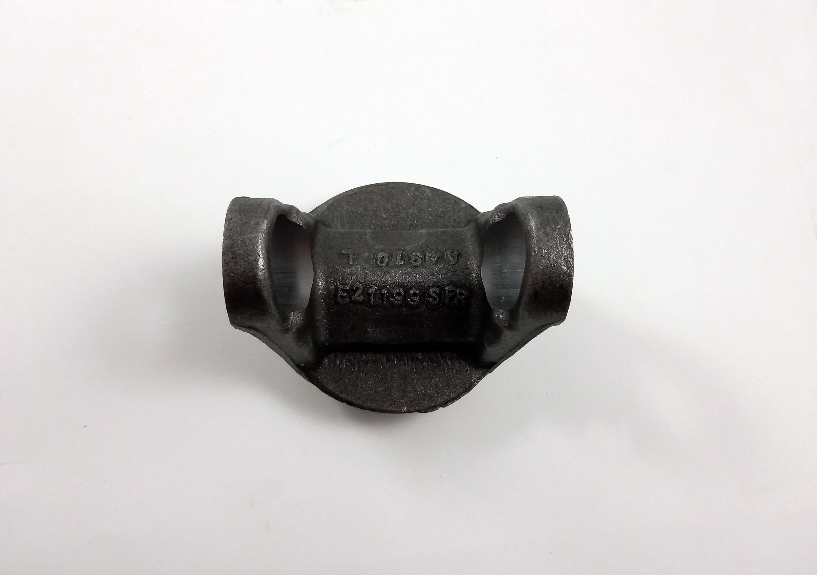 GARFO CARDAN/GARFO SOLDA PARA CRUZETA 5-153XS/5-204XS FORD F-1000 /89 FIXAÇÃO EXTERNA