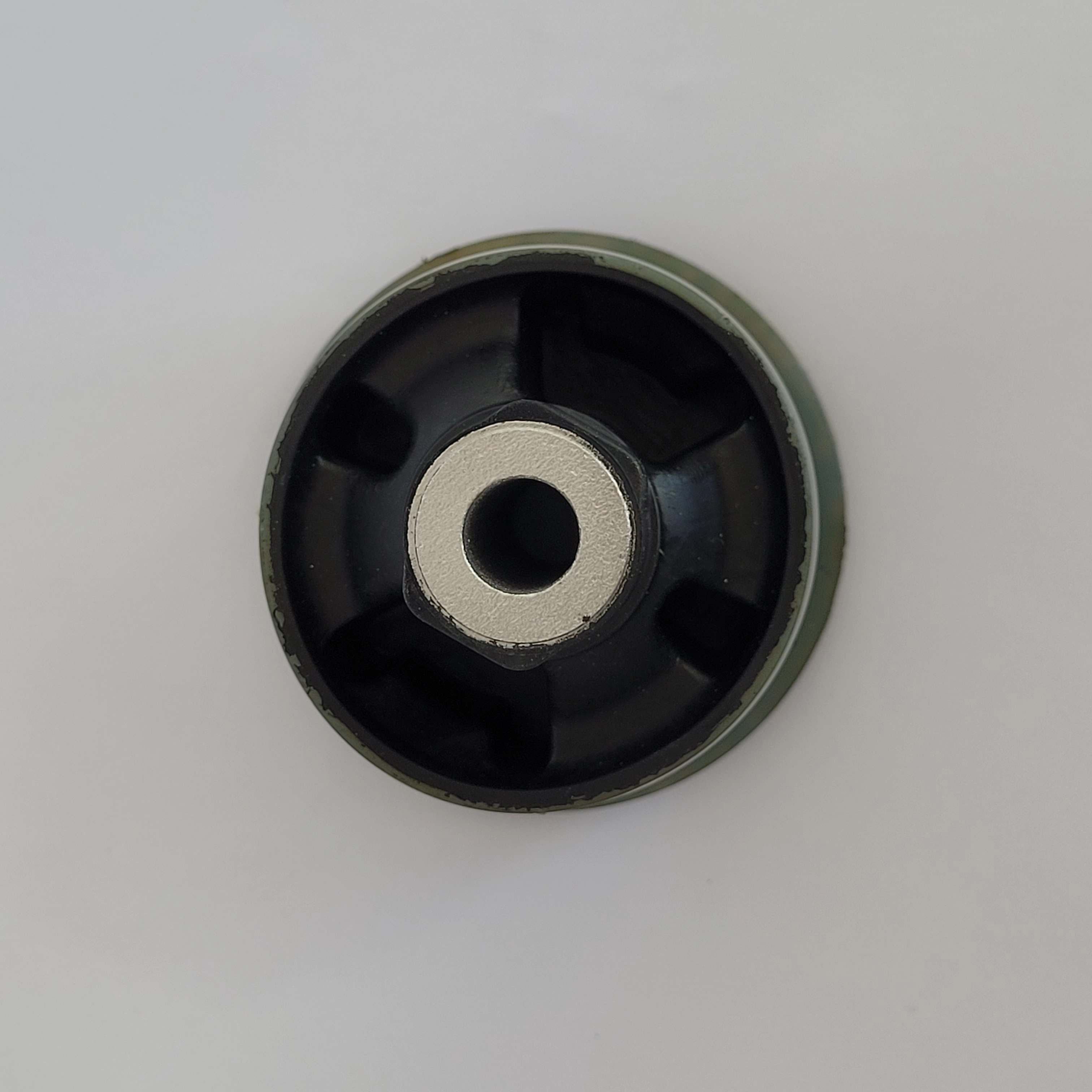 BUCHA DO EIXO TRASEIRO RENAULT FLUENCE 2011/2018 - SUSPENSAO TRASEIRA