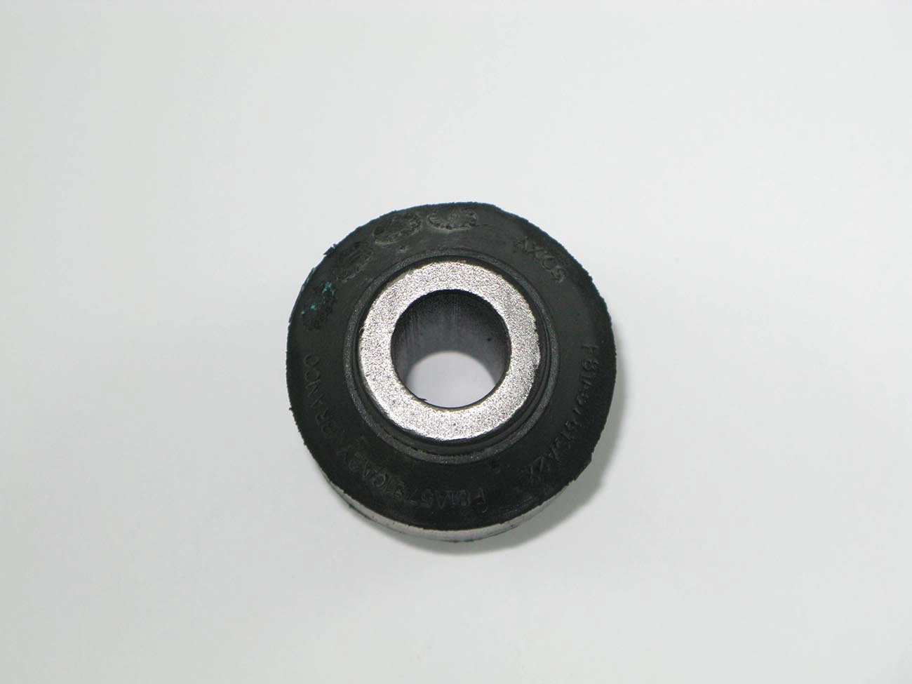 BUCHA DIANTEIRA FEIXE MOLAS MOLA TRASEIRA 18X55X89MM FORD F-250/350 99/ PARTE FIXA