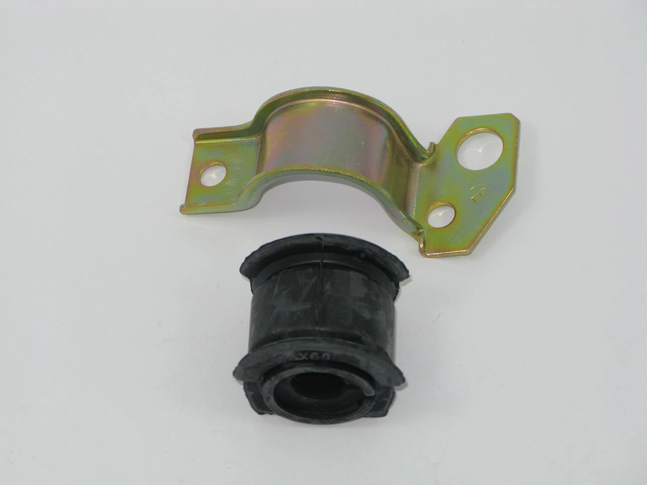 KIT ESTABILIZADOR DIANTEIRO ESQUERDO FIAT NOVO UNO 2011/ - FURO 16MM COM ABRAÇADEIRA