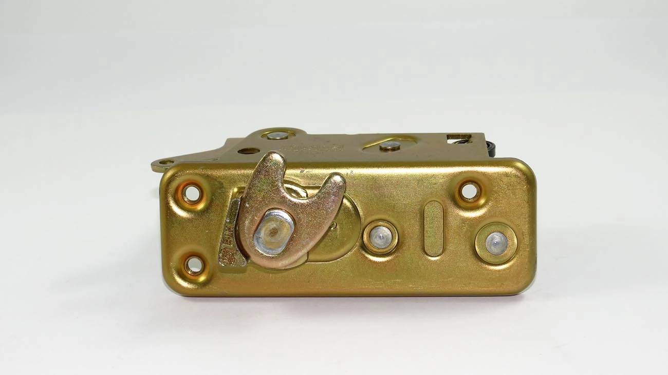 FECHADURA PORTA MB CAMINHOES TODOS /90 - ESQUERDA