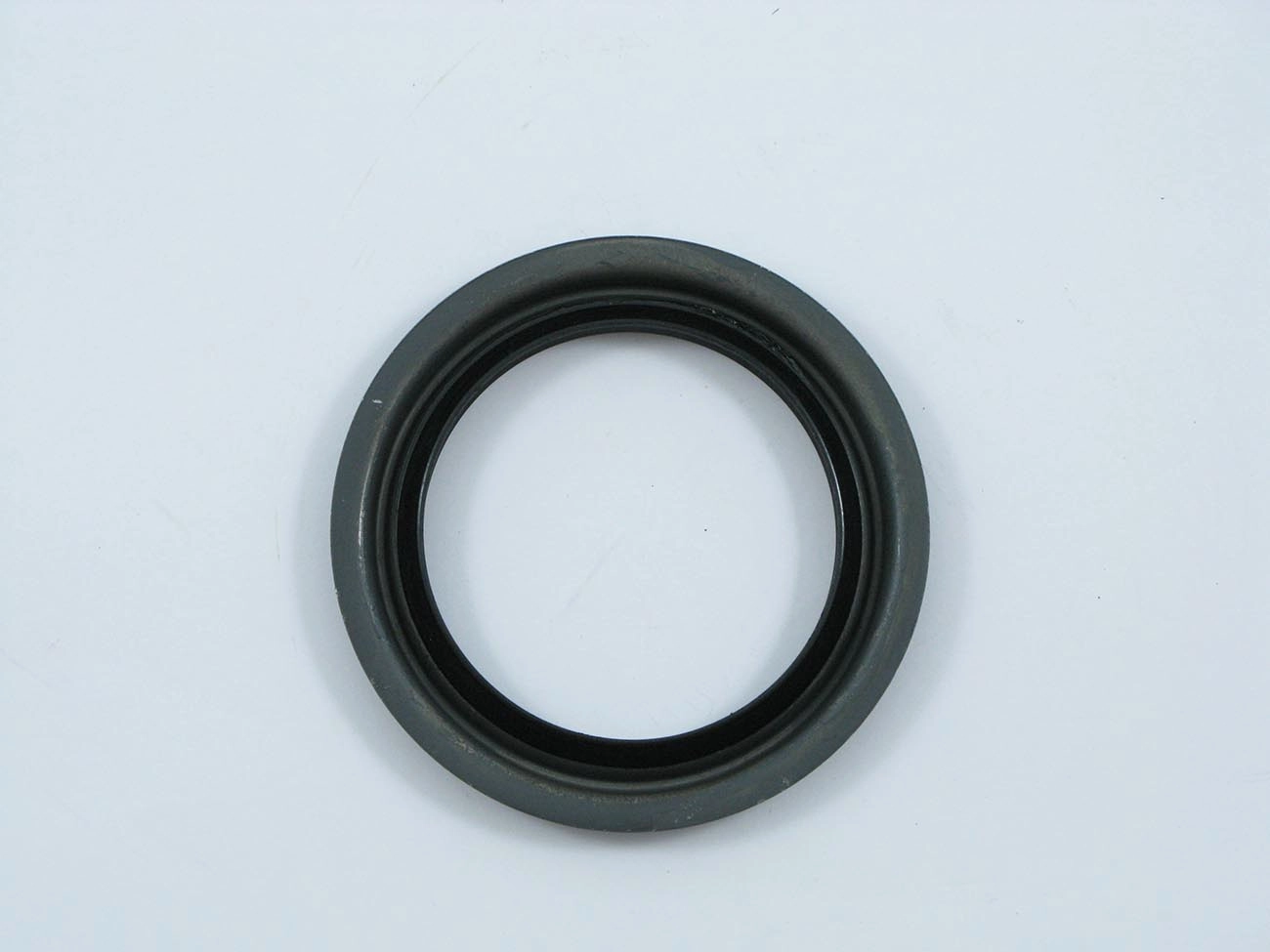 RETENTOR RODA DIANTEIRA FORD F-250/350 99/