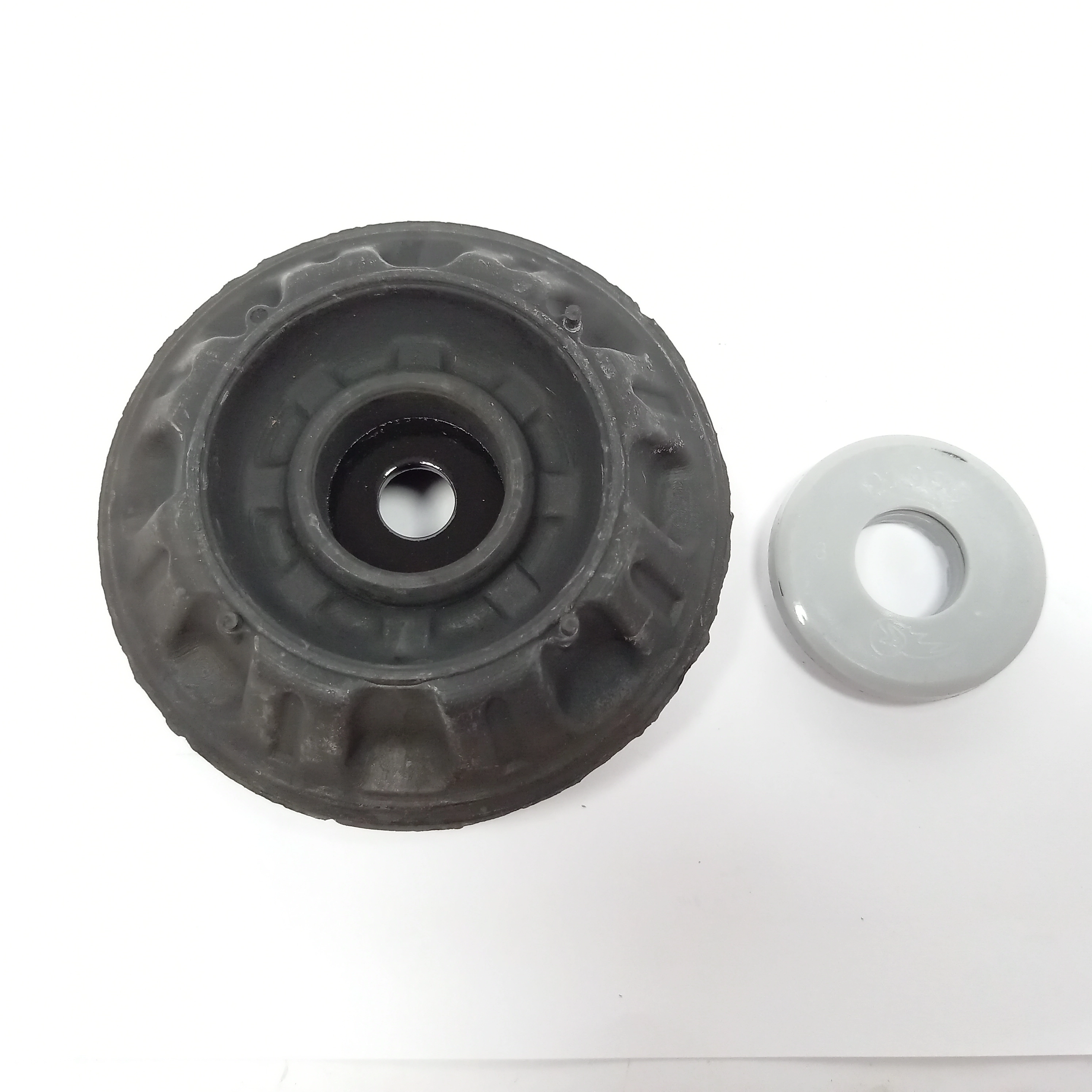COXIM AMORTECEDOR DIANTEIRO COM ROLAMENTO INA TOYOTA ETIOS 2012/ - YARIS 2018/ - LD/LE