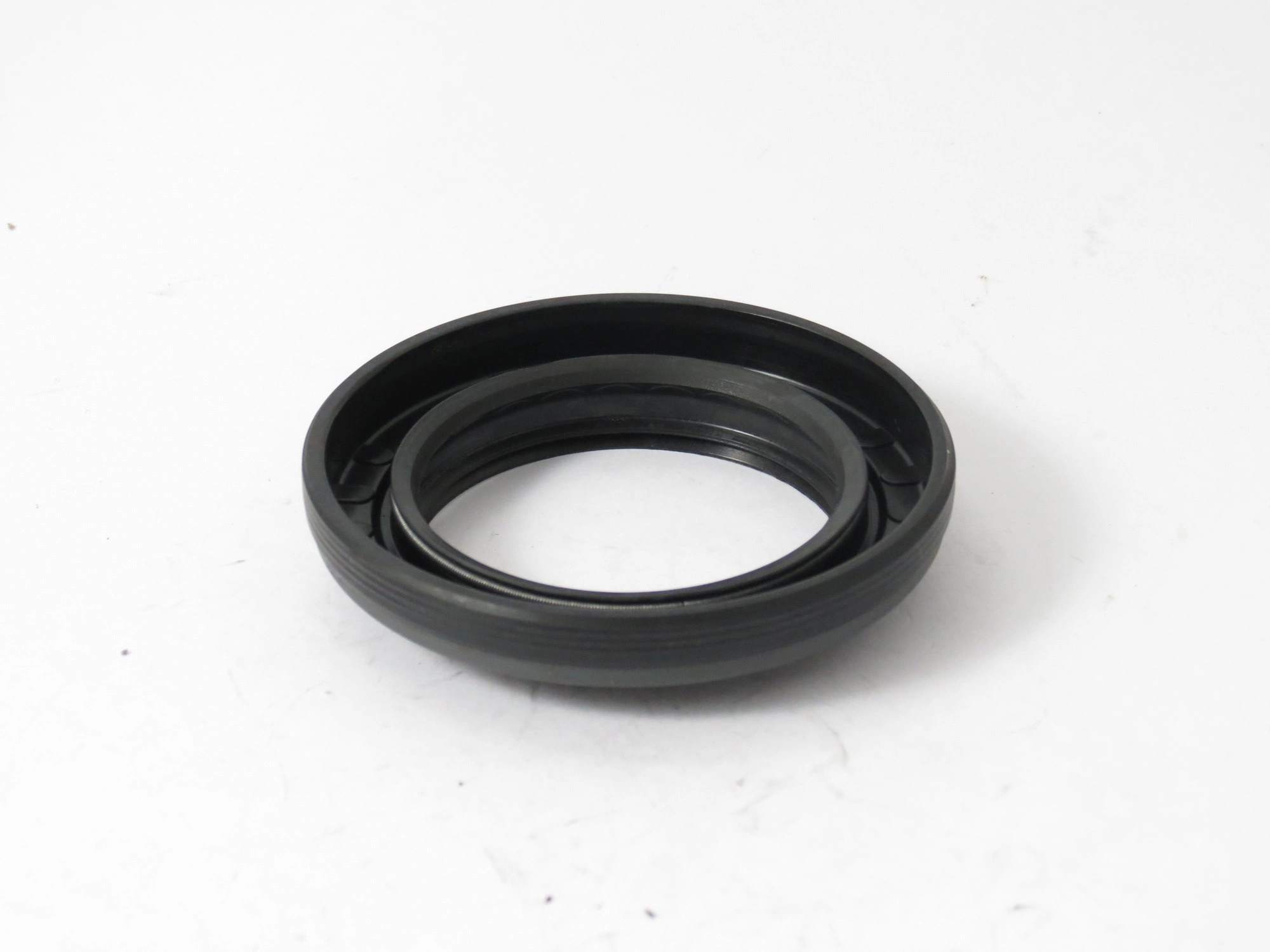 RETENTOR CUBO RODA TRASEIRO EIXO DANA44/60 54X80X11,10X16,60MM TRASEIRA EXTERNO CARGO GM A-20/C-20/D-20/S-10 MB SPRINTER VW 5.150/6.80/9.160