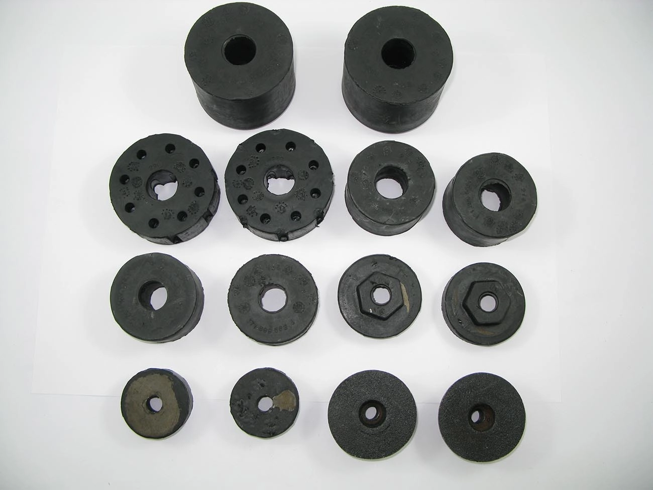 COXIM CABINE/RADIADOR FORD F-4000 93/ - S/FERRAGENS