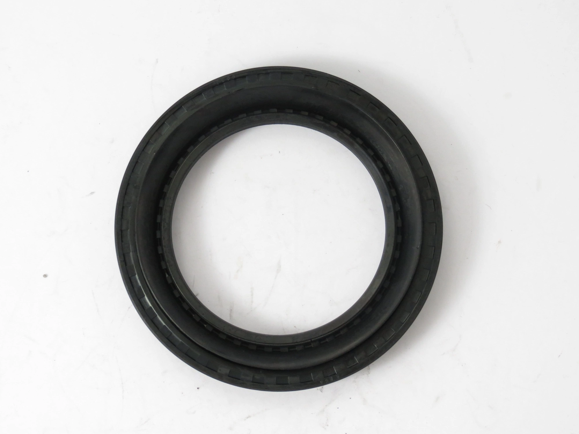 RETENTOR CUBO DE RODA DIANTEIRA NISSAN FRONTIER 2002/2007 - 57X79X85X9X13.5MM