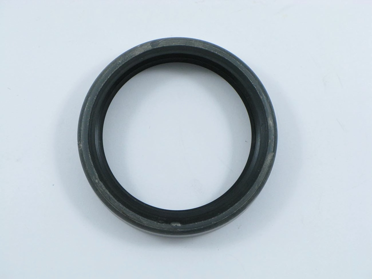 RETENTOR CUBO RODA DIANTEIRO 50,80X65,05X12,70MM DIANTEIRA GM A-10/A-20/C-10/C-20/D-10/D-20 85/92
