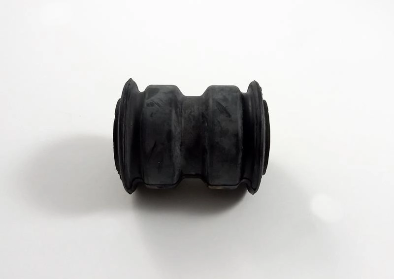 BUCHA DIANTEIRA FEIXE MOLAS TRASEIRO FIAT FIORINO 1994/ STRADA 1999/