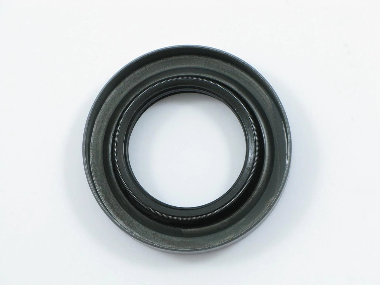 RETENTOR CUBO RODA TRASEIRO INTERNO LINHA AGRÍCOLA 38,20X63,50X11,10MM TRASEIRA FORD F-1000 WILLYS F-75/JEEP/RURAL 4X4
