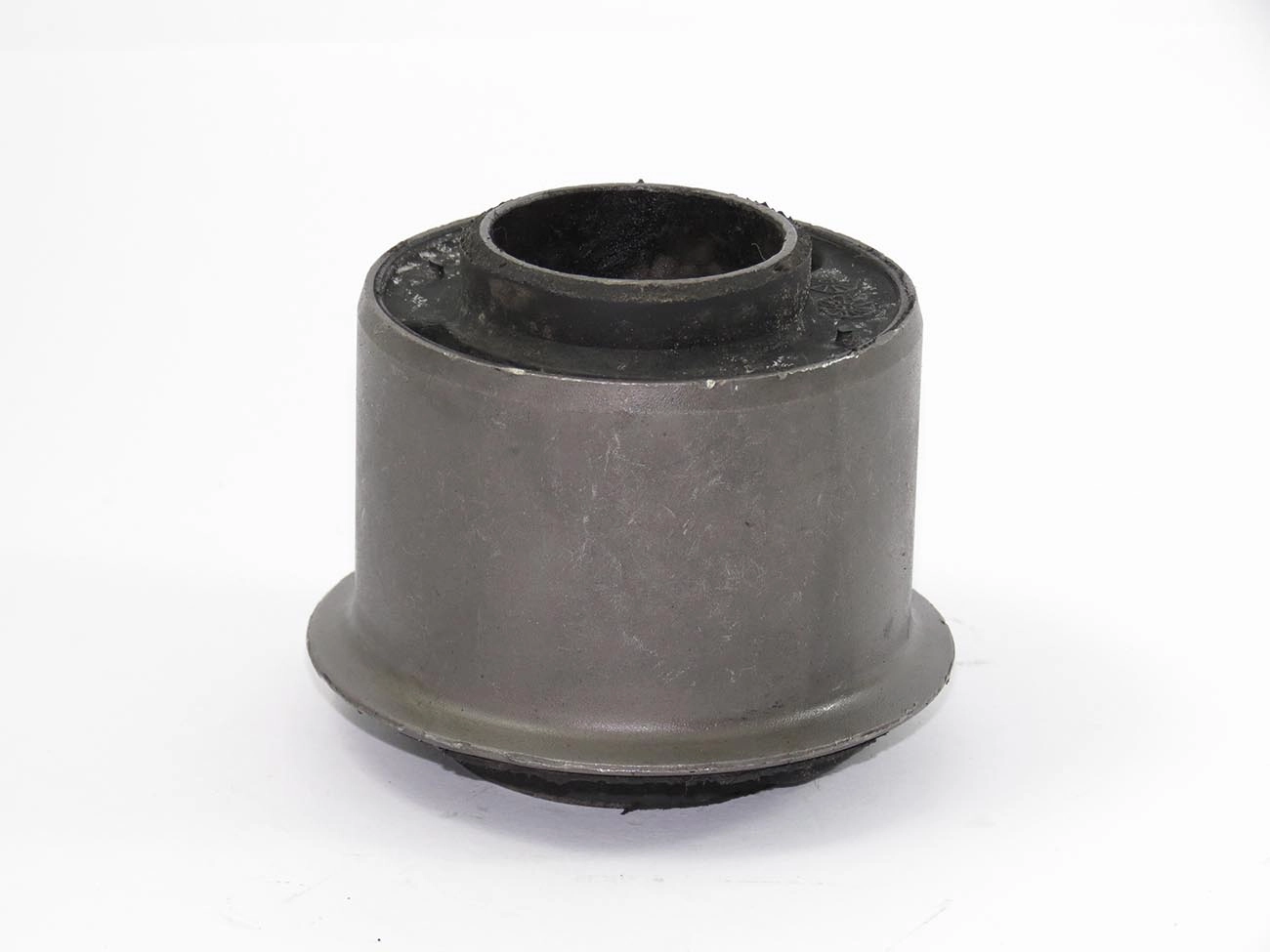 COXIM TRASEIRO MOTOR VW 7.90/8.140/12.140 - FORD CARGO TODOS - SEM PARAFUSO