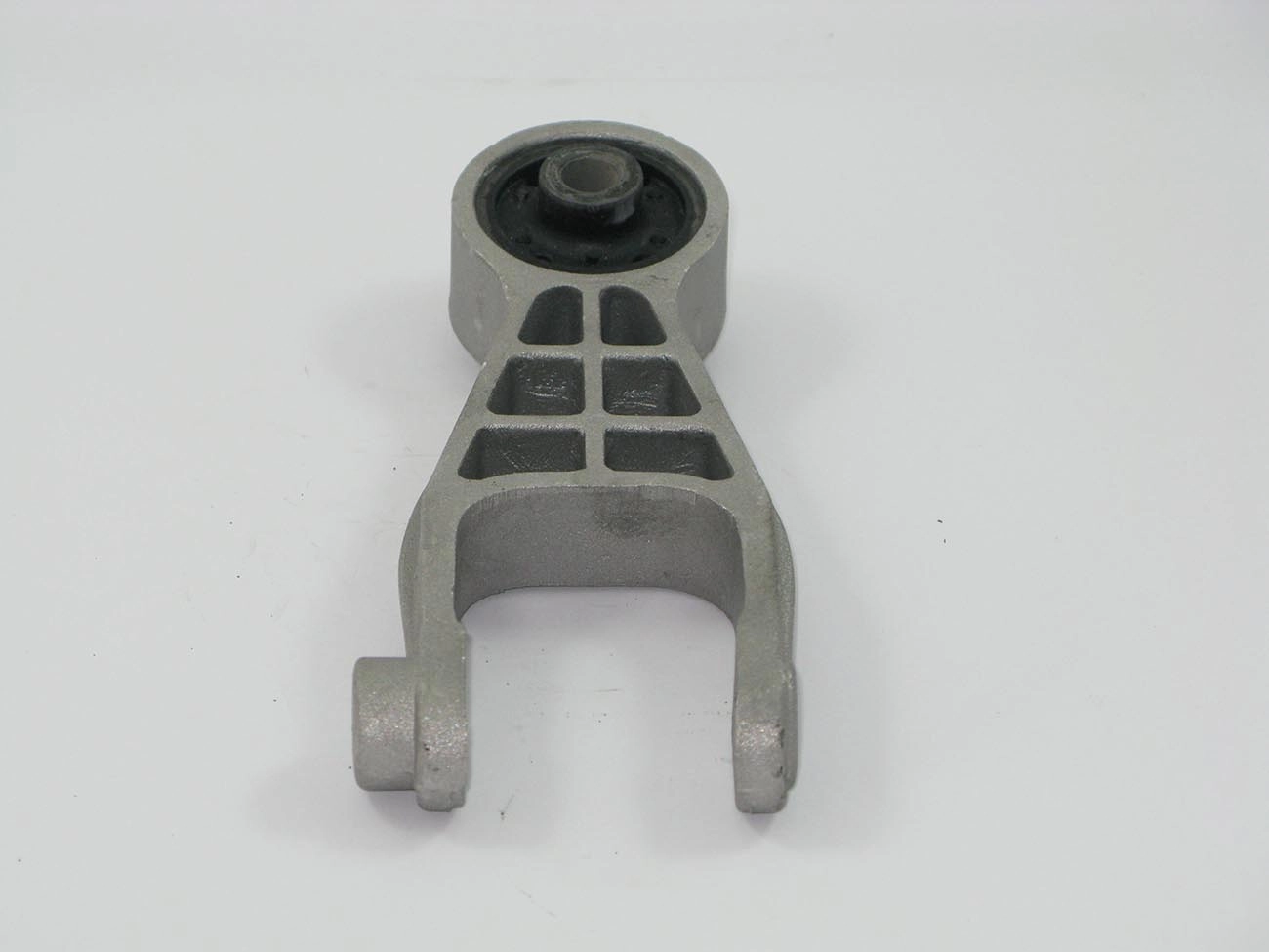 COXIM LIMITADOR HORIZONTAL TRASEIRO DIREITO MOTOR GM NOVO CORSA/MERIVA/MONTANA 02/12