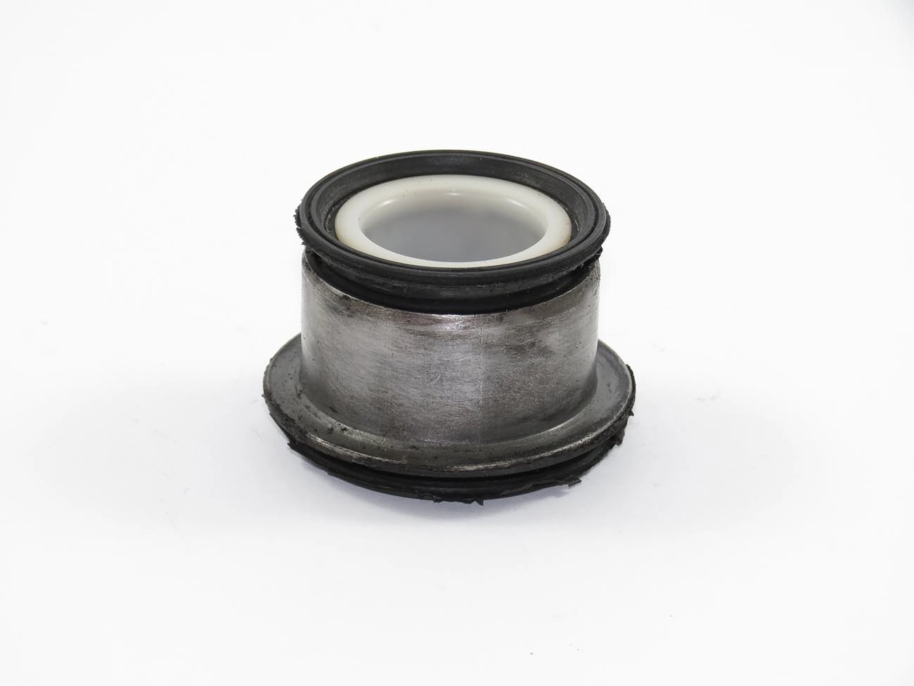 BUCHA MENOR BANDEJA SUPERIOR HYUNDAI H-100 95/ HR 05/ MITSUBISHI L300 97/ - SUSPENSÃO DIANTEIRA