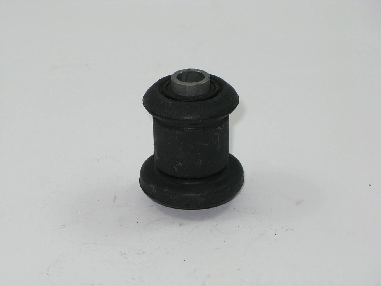 BUCHA TRASEIRA BANDEJA SUSPENSÃO DIANTEIRA GM OMEGA/SUPREMA 1993/1998