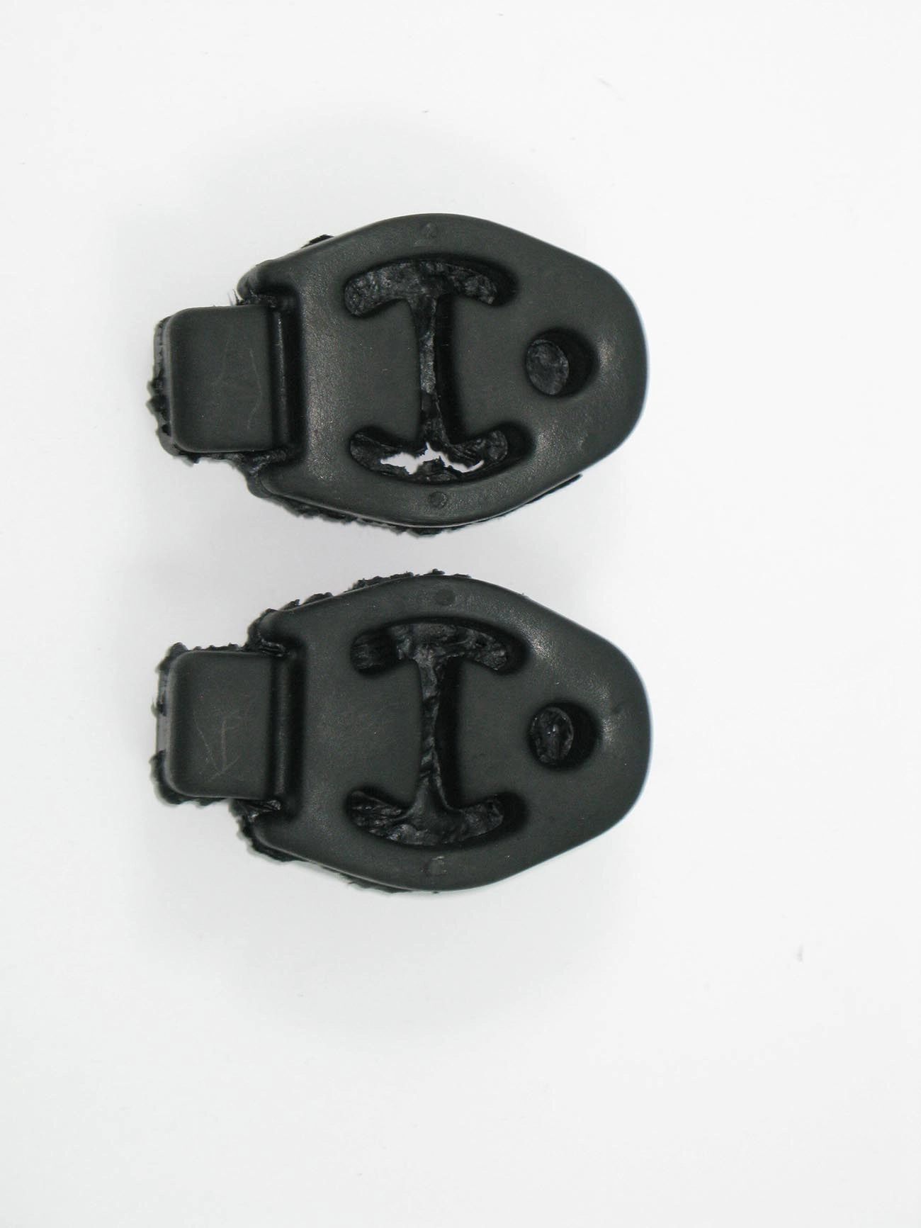 KIT BUCHAS SILENCIOSO COXIM ESCAPAMENTO FORD FOCUS TODOS C/2 COXINS