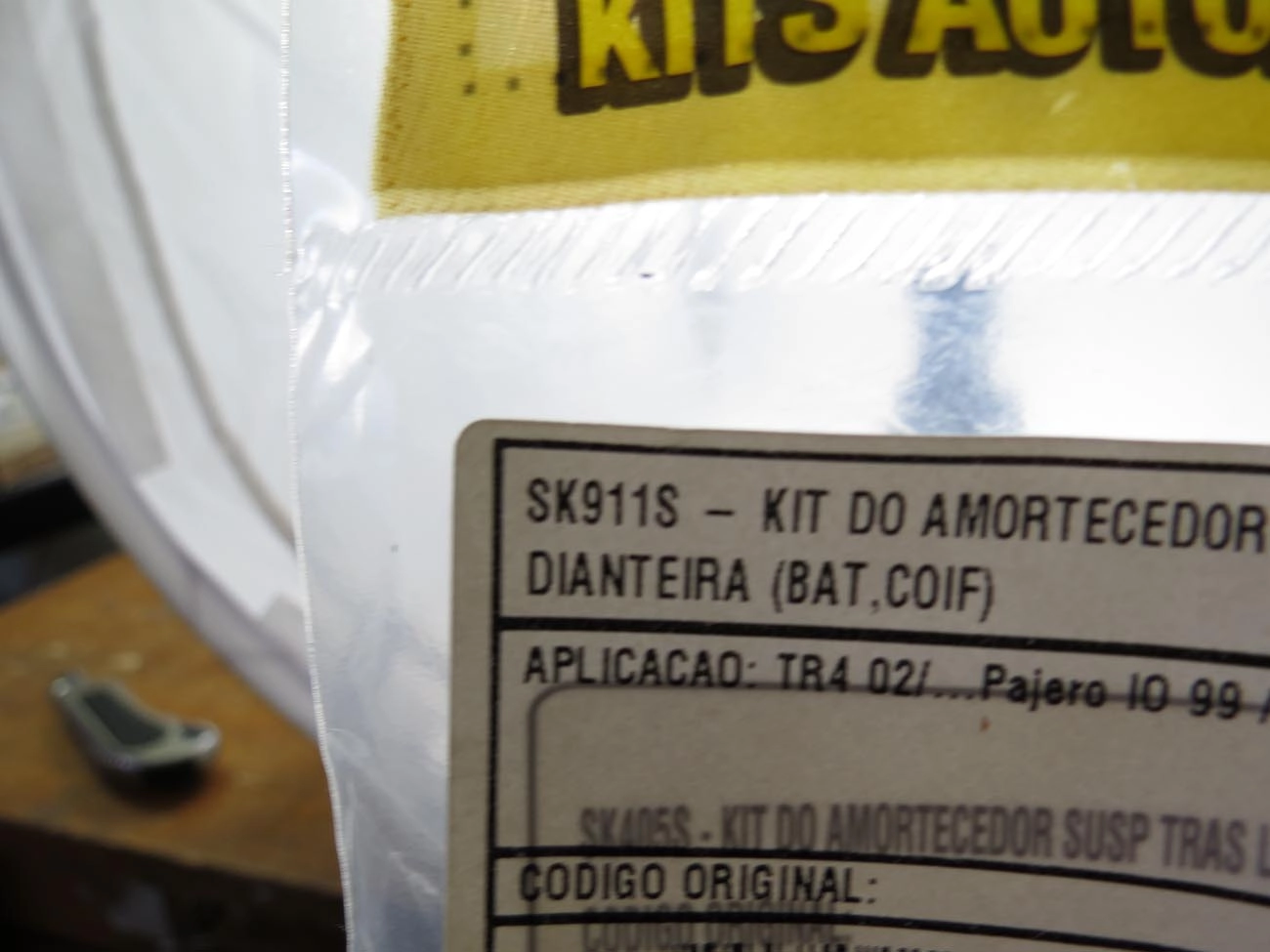 KIT AMORTECEDOR MITSUBISHI IO 99/01 - TR4 2002/ - DIANTEIRO
