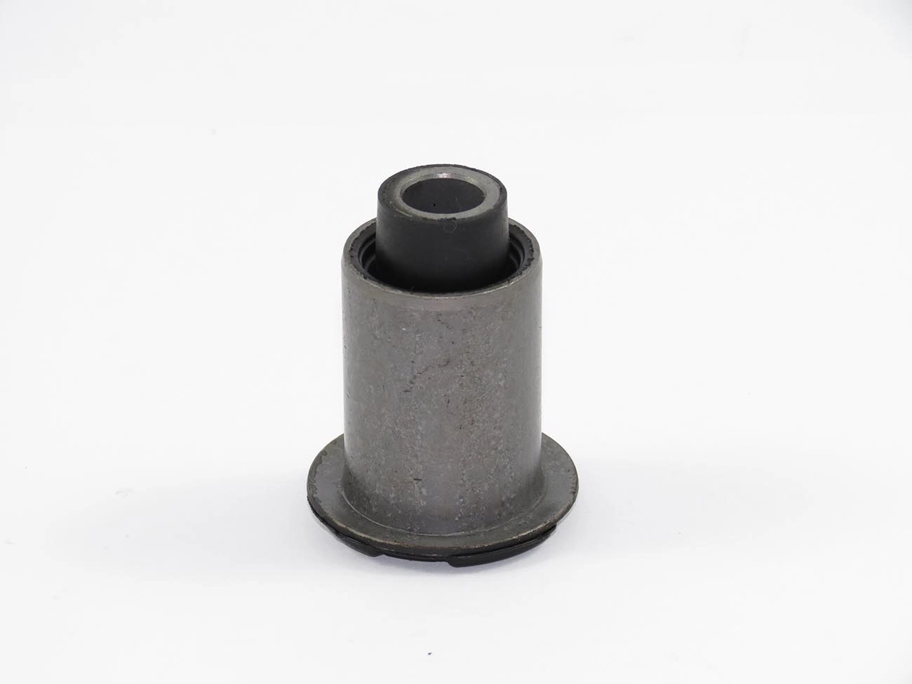 BUCHA DIANTEIRA BANDEJA SUSPENSÃO FIAT ARGO 17/ CRONOS 18/ STRADA 99/ DOBLO 02/