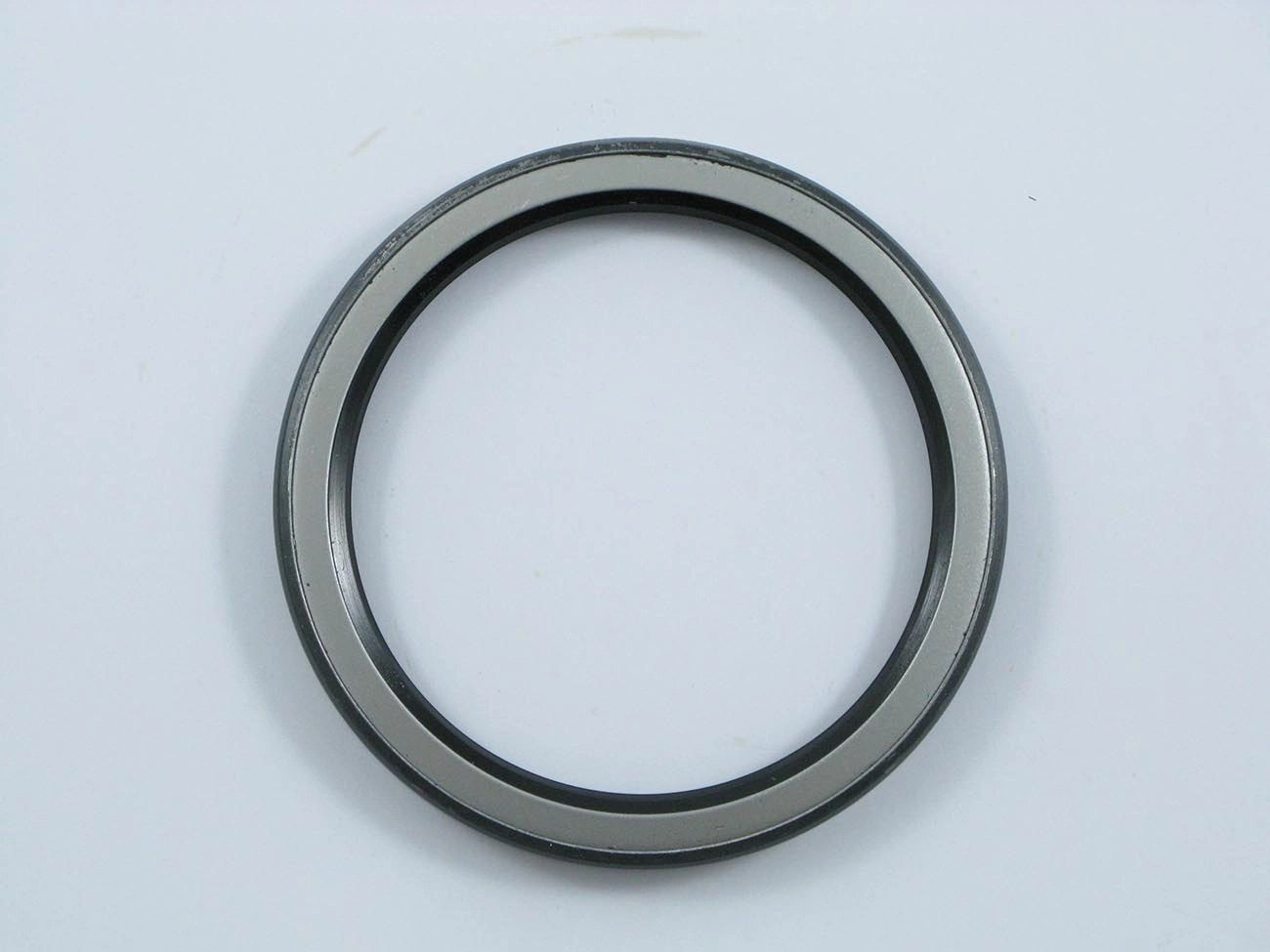 RETENTOR RODA TRASEIRA MB 709/712/812/912