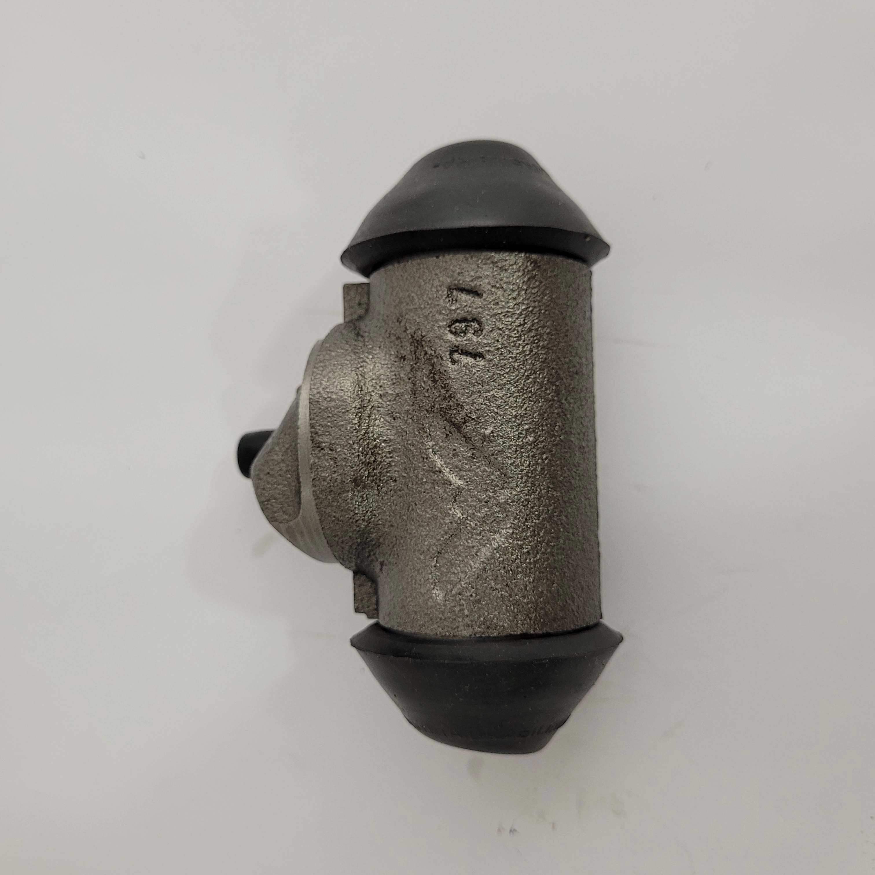 CILINDRO RODA TRASEIRA ESQUERDA WILLYS F-75 60/82 - AERO 61/62 - GM C10/C14/VERANEIO 68/78 - 25,40MM