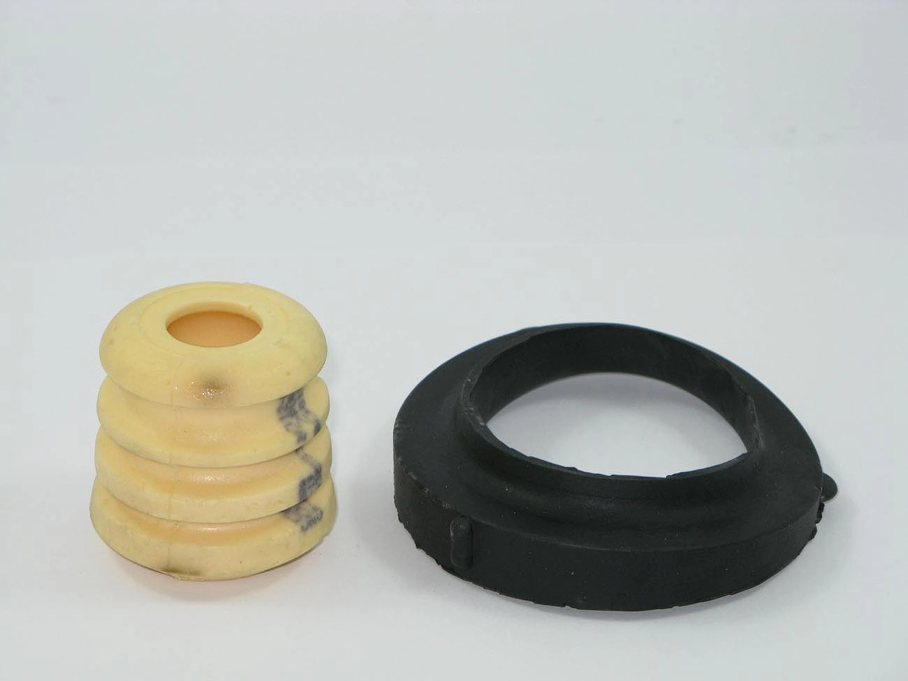 KIT AMORTECEDOR GM VECTRA 97/2005 - DIANTEIRO BATENTE/ISOLADOR MOLA