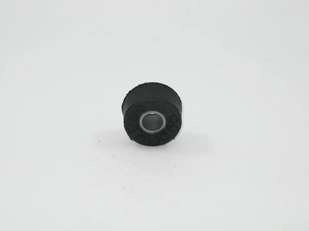 BUCHA BRAÇO TENSOR SUSPENSÃO DIANTEIRA TIRANTE FORD CORCEL/BELINA/DEL REY/PAMPA 78/84 DIANTEIRO