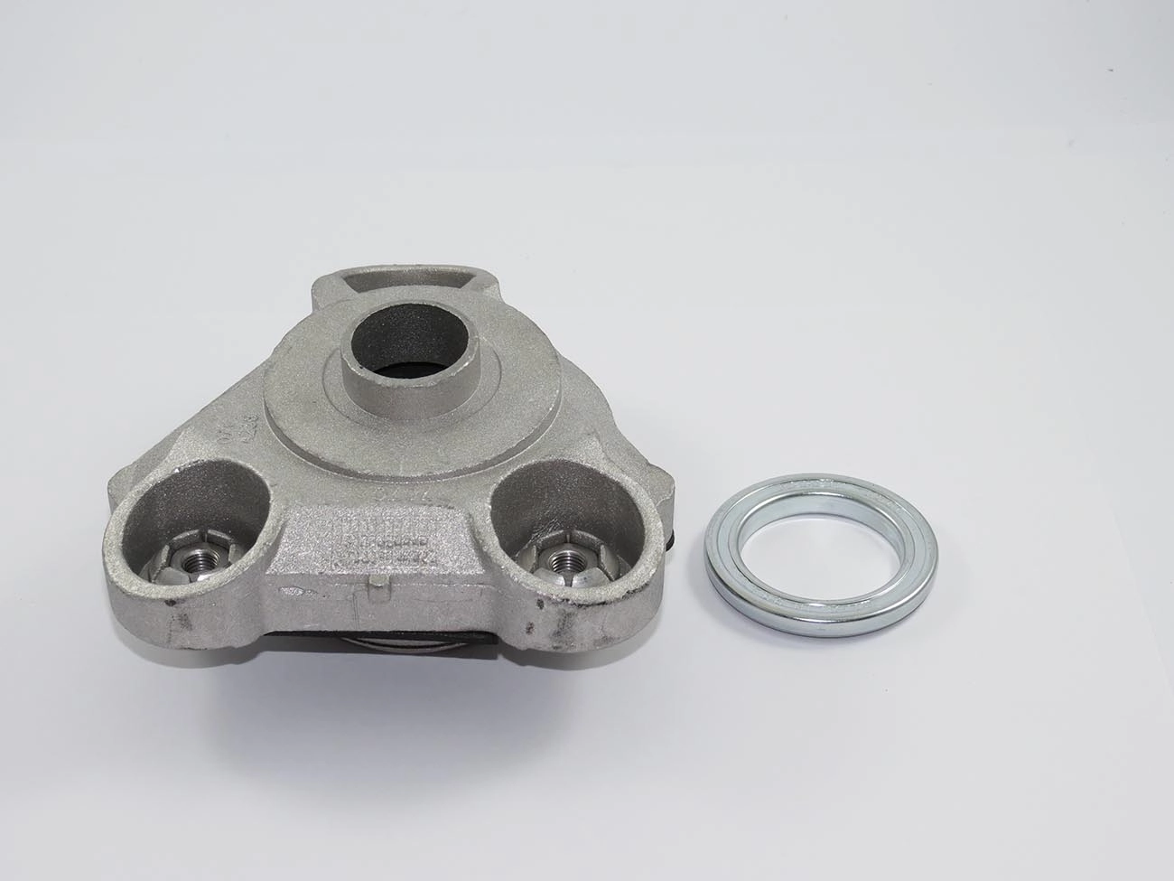 COXIM/SUPORTE AMORTECEDOR DIANTEIRO LADO DIREITO COM ROLAMENTO FIAT DUCATO 02/17 BOXER JUMPER