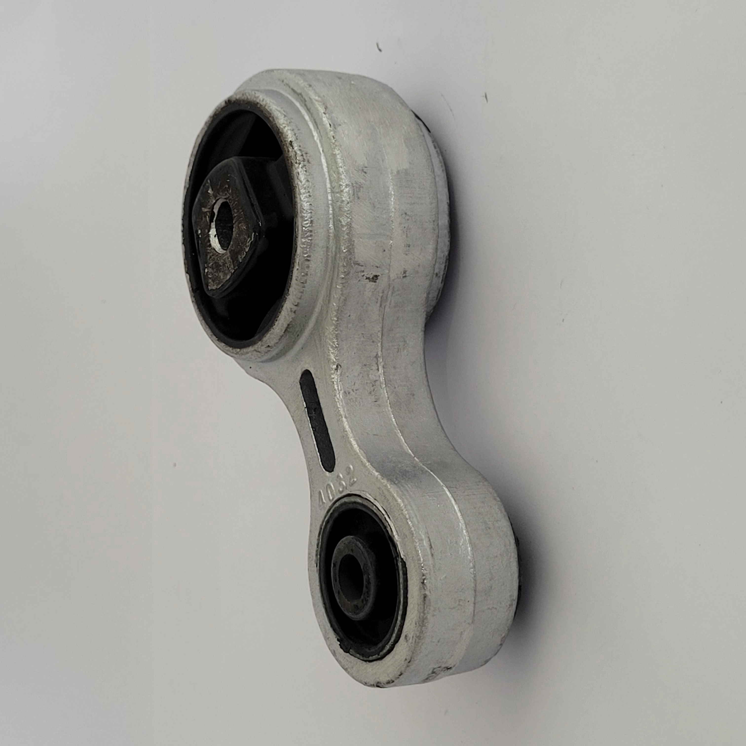 COXIM CAMBIO TRASEIRO FORD FUSION 2.3 2006/2009 - LIMITADOR DE TORÇÃO TIPO BIELA