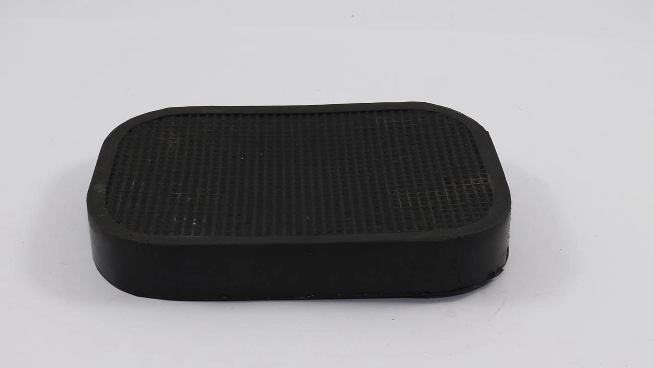 CAPA PEDAL FREIO OU EMBREAGEM MB 1113/1313/1513/1519/2013/2219