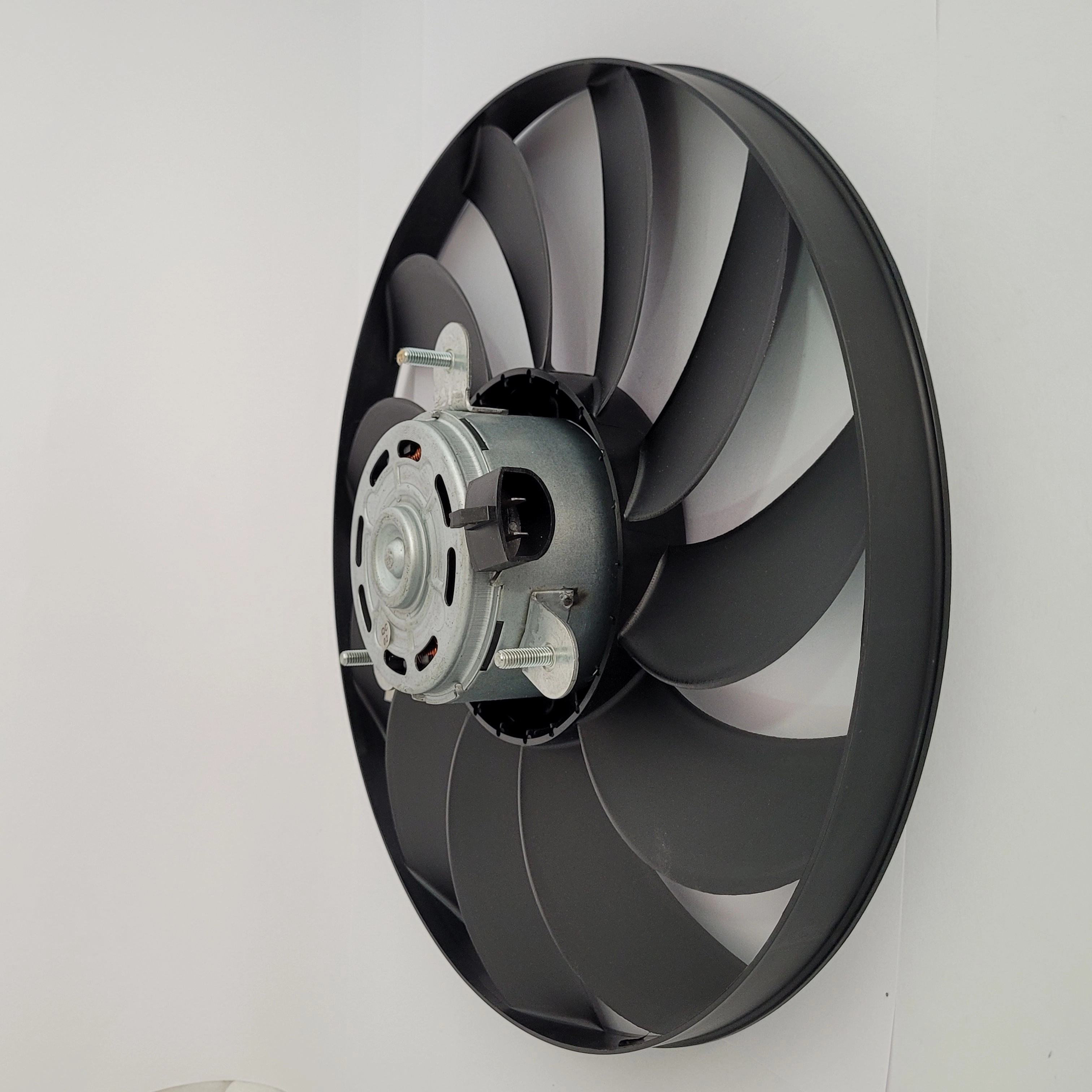 ELETROVENTILADOR SEM DEFLE FORD FIESTA 1.0/1.6 99/01 - COURIER 1.3 99/00 - COURIER 1.6 99/05 - C/ACD