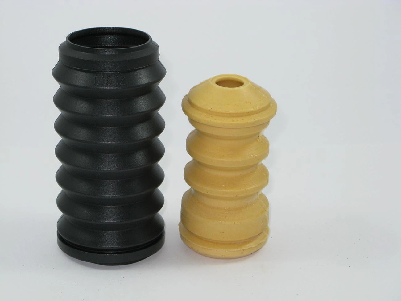 KIT AMORTECEDOR TRASEIRO BATENTE COIFA VW GOL 98/ G5 08/12 PARATI/SAVEIRO VOYAGE