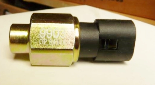 INTERRUPTOR PRESSAO DIRECAO HIDRAULICA - PEUGEOT 206 1.0 - RENAULT TODOS - 7/16X20