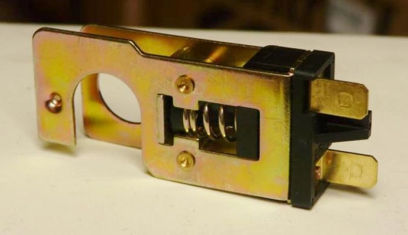 INTERRUPTOR DE FREIO - FORD F-1000 GASOLINA - F-1000 MAXION - F-1000 MWM 4X4 - F-4000 93/98